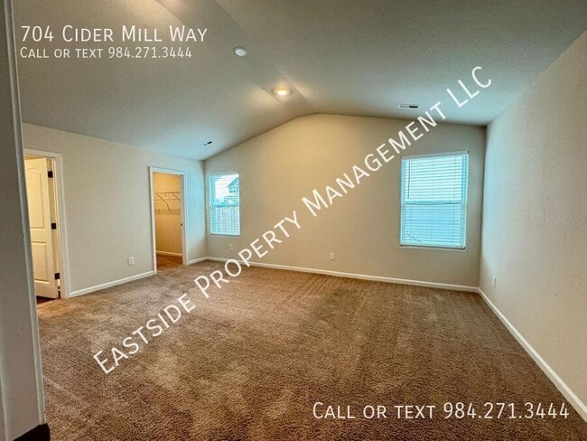 Photo - 704 Cider Ml Wy