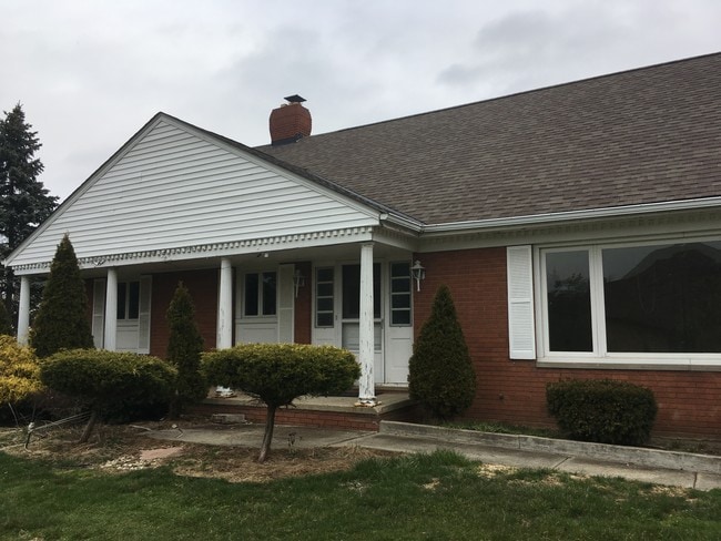 Building Photo - 1332 Arborcrest Dr