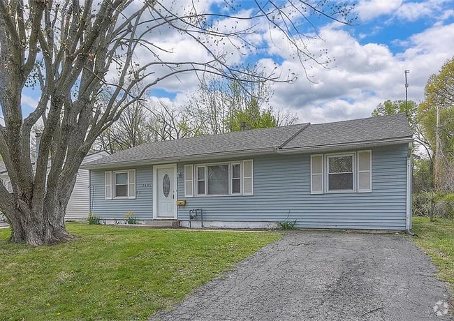 Building Photo - Updated 3 Bedroom Ranch Rental