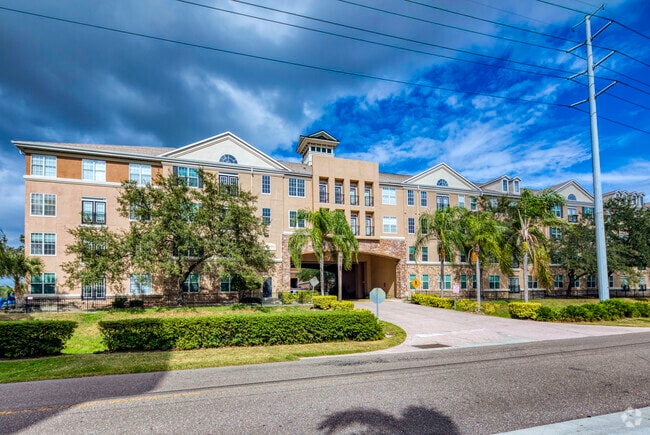 4221 W Spruce St Tampa, FL, 33607-4174 - Villa Sonoma At International Plaza