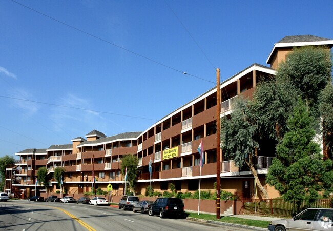 Building Photo - South Glen Rental