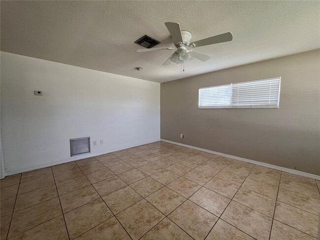 Photo - 1238 Woodmere Dr