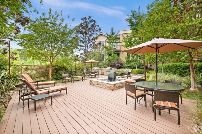 Serrano Luxury Homes and Garden - Gardens - Serrano Luxury Homes and Garden