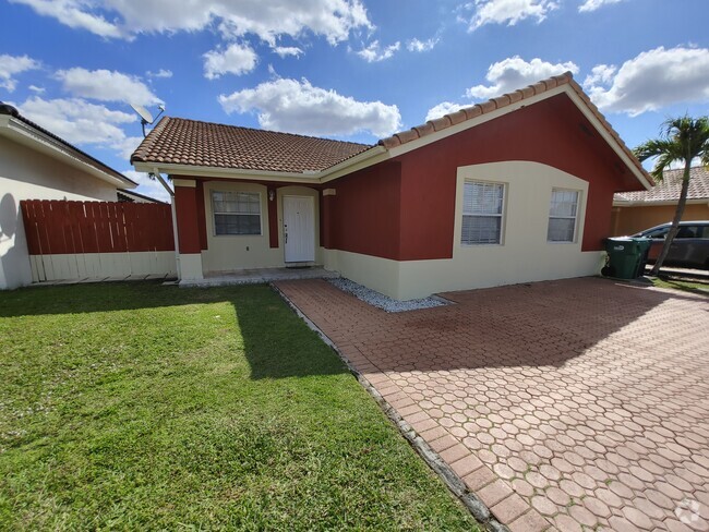 Building Photo - 1137 NW 128th Pl Rental