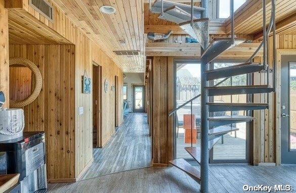 Photo - 332 Dehnoff Walk