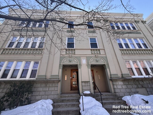 62 Egmont St Unit 5