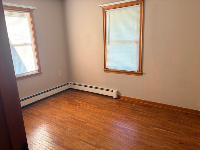 700 S Division St Unit 700 S Division Apt A