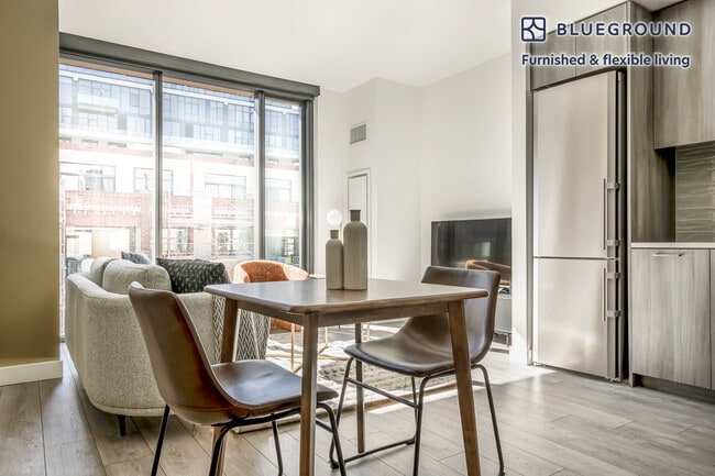 Photo - 834 W Monroe St Unidad FL4-ID773