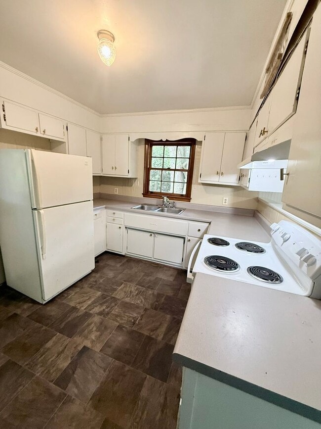 Photo - 245 Milledge Heights