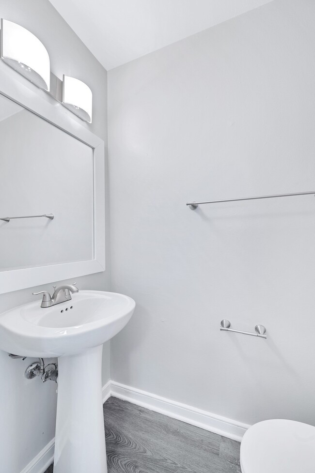 Photo - Canterbury Square