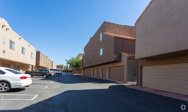 Photo - Las Kivas Apartments