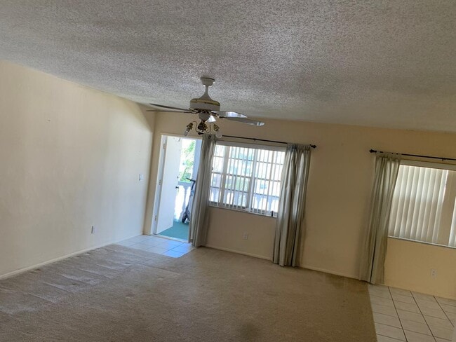 Photo - 2453 NE 51st St Unit D316