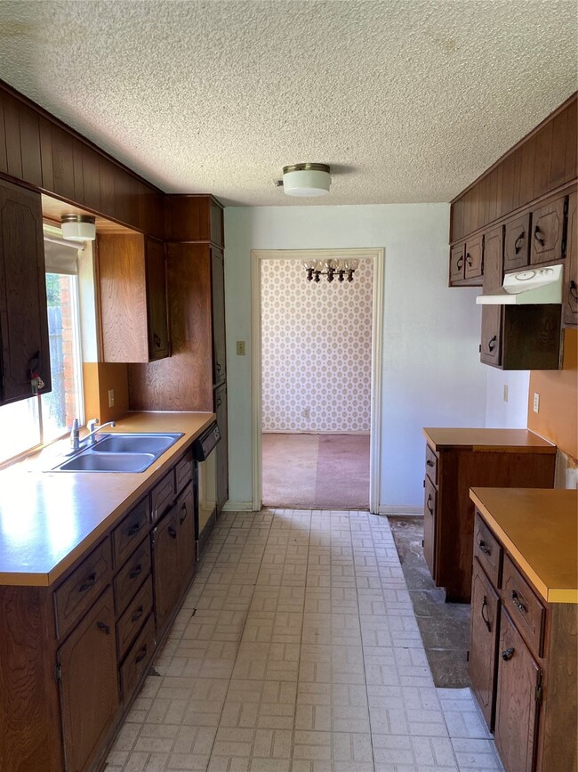 Photo - 802 Yorktown Dr