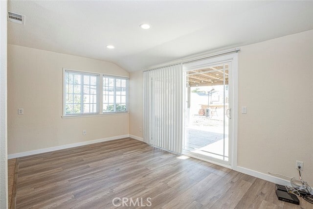 Photo - 7820 Lasaine Ave