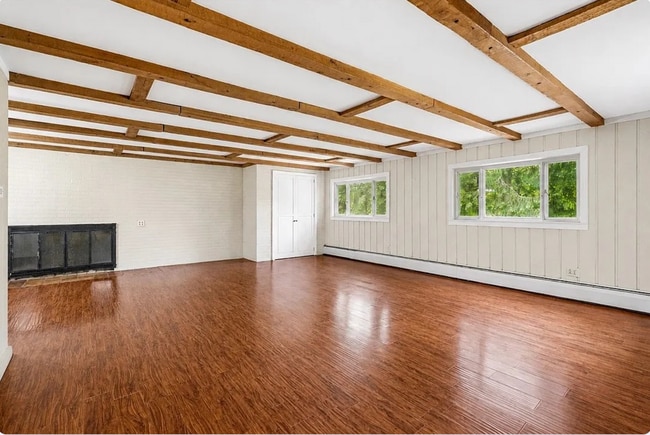 Photo - 311 Redgate Rd