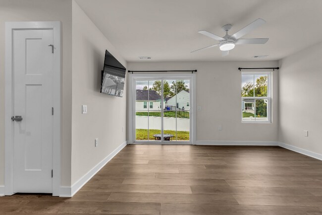 Photo - 767 Cottage Dr