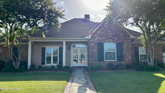 Photo - 102 Midland Dr House