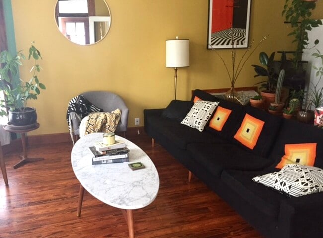 Photo - 908 W 3rd St