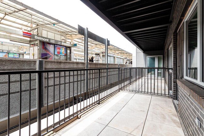 Photo - 941 W Belmont Ave Unidad 204