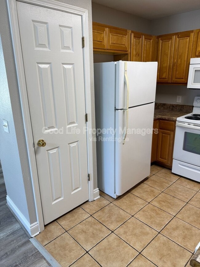 Photo - 8440 Chisholm Rd