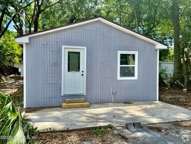 Building Photo - 8930 Free Ave Rental