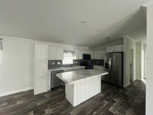 55 Eland Dr
