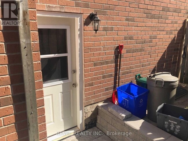 Photo - 1 Bates Ct