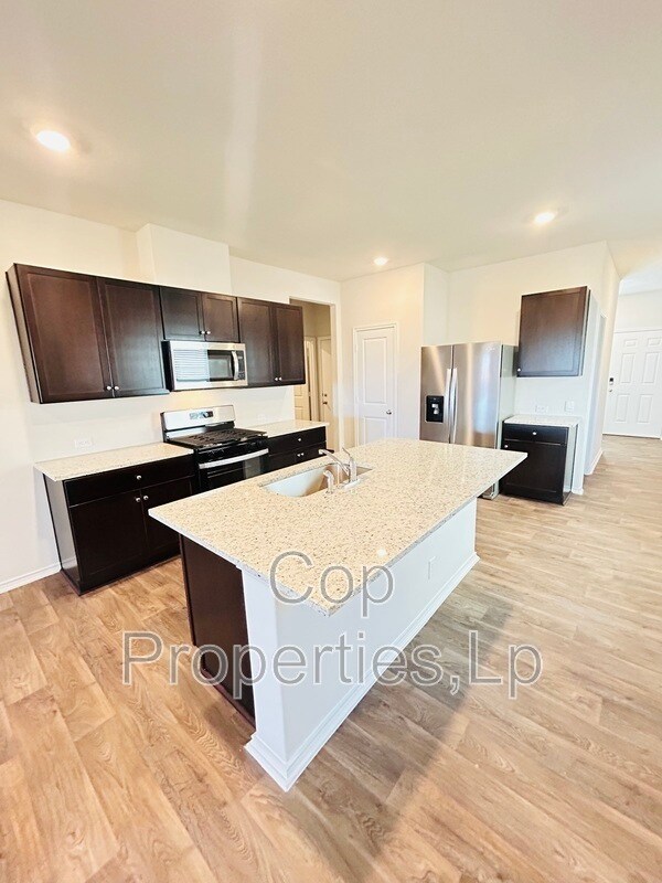 Photo - 4611 Meerkat Dr