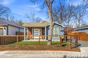 Building Photo - 227 E Baylor St