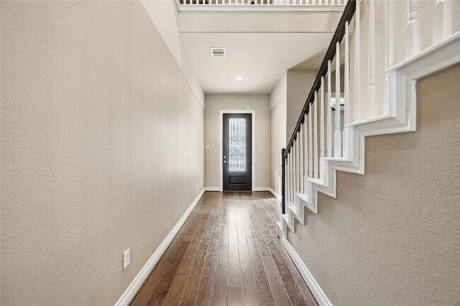 Photo - 5238 Pickford Grove Ln