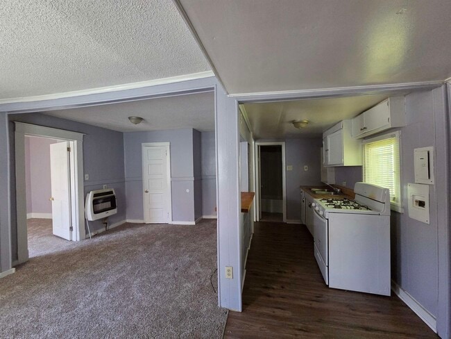 Photo - 1320 Faxon Ave