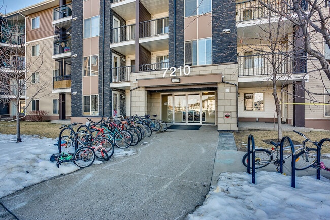 Photo - Convenient 2B/2B Condo located in Saddleridge next to LRT (IP033) Unit 302