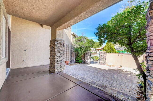 Photo - 11013 Mount Royal Ave