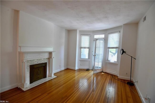 Photo - 1009 Colonial Ave Unit 3