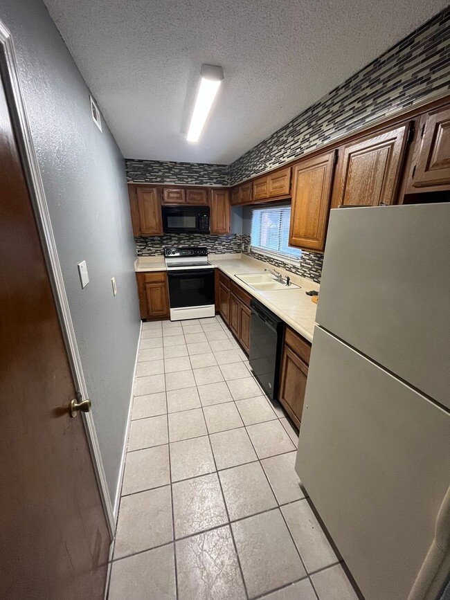 Photo - Charming Condo in the City! Unit 116