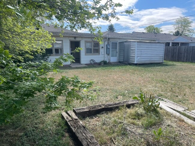 Building Photo - (2539 10th Ave Ct.)