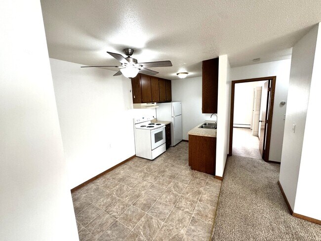 2 Bd- Kitchen/Dinning Area