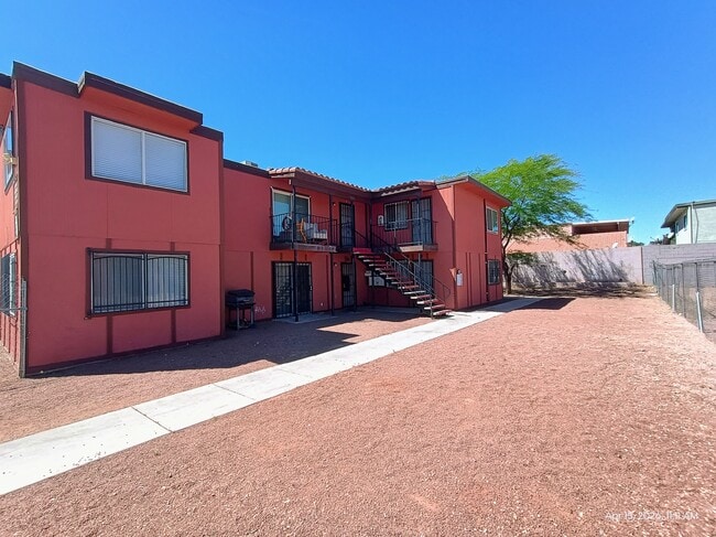 Building Photo - 3647 Kolendo Ct Unit B