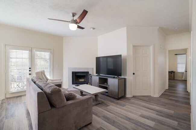 Photo - Baynebridge Condos- 2 Bedroom 2 Bathroom