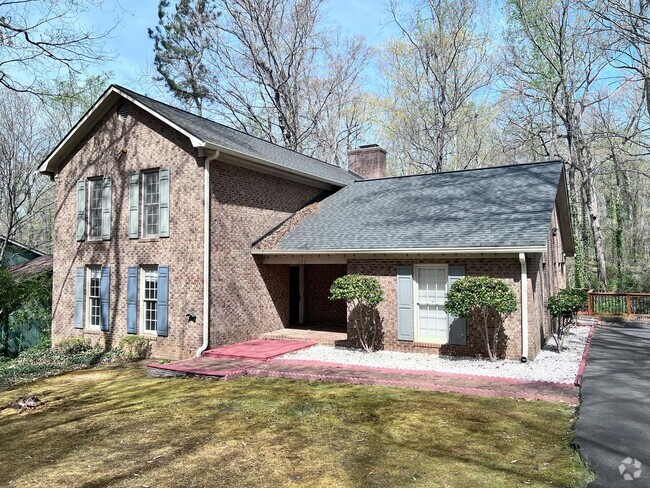Building Photo - FOR RENT WINSTON SALEM Rental