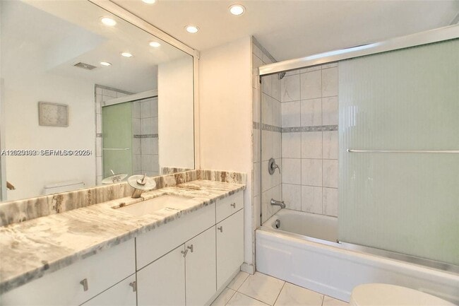 Photo - 2715 N Ocean Blvd Unit 2e
