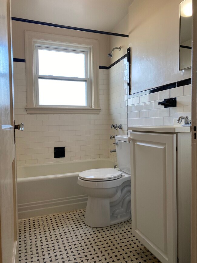 53 Nathan Rd Unit 2