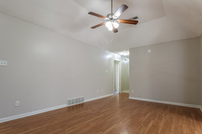 Photo - 1161 Cross Valley Cove