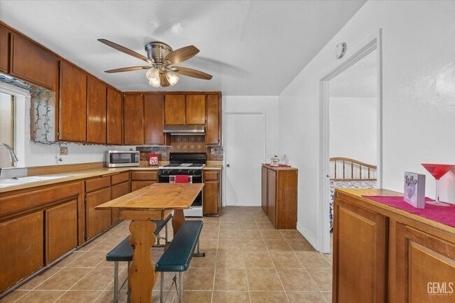 Photo - Charming Home w/2 Baths!