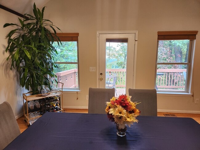 Photo - 651 Tulip Poplar Dr