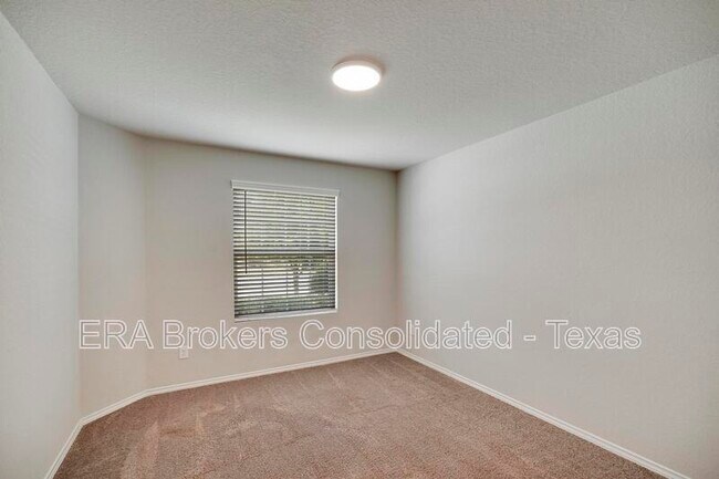 Photo - 31664 Bard Ln