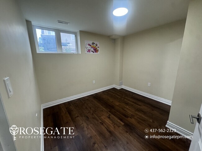 Photo - Spacious 3-Bedroom Basement Apartment with In-Unit Laundry – Brampton Unit 2