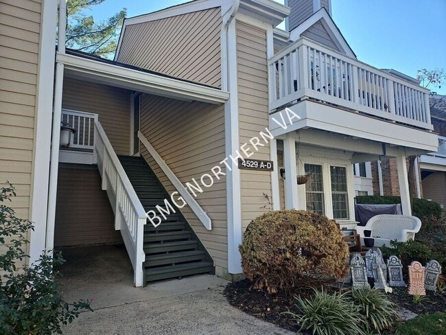 Building Photo - 4529 28th Rd S