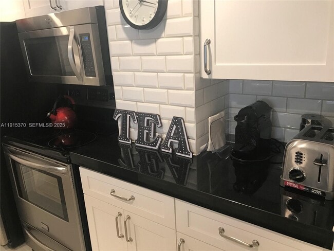 Photo - 555 NE 15th St Unit 609