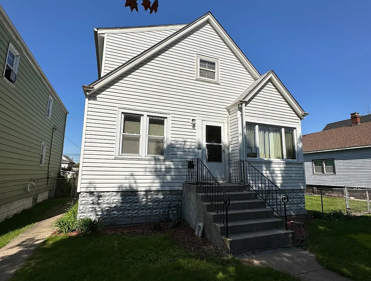 Photo - 13512 S Mackinaw Ave